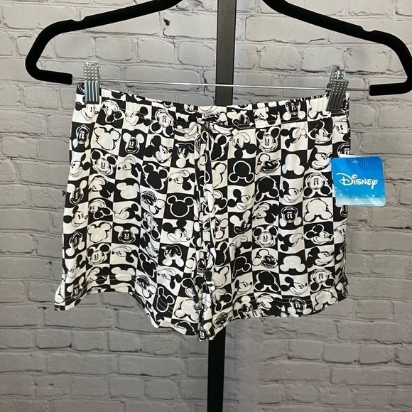 NWT Disney Mickey Mouse Printed Lounge Shorts Size Small - Picture 1 of 4